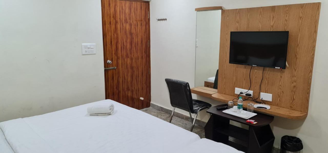 Vijay Shree Inn Vellore Eksteriør billede